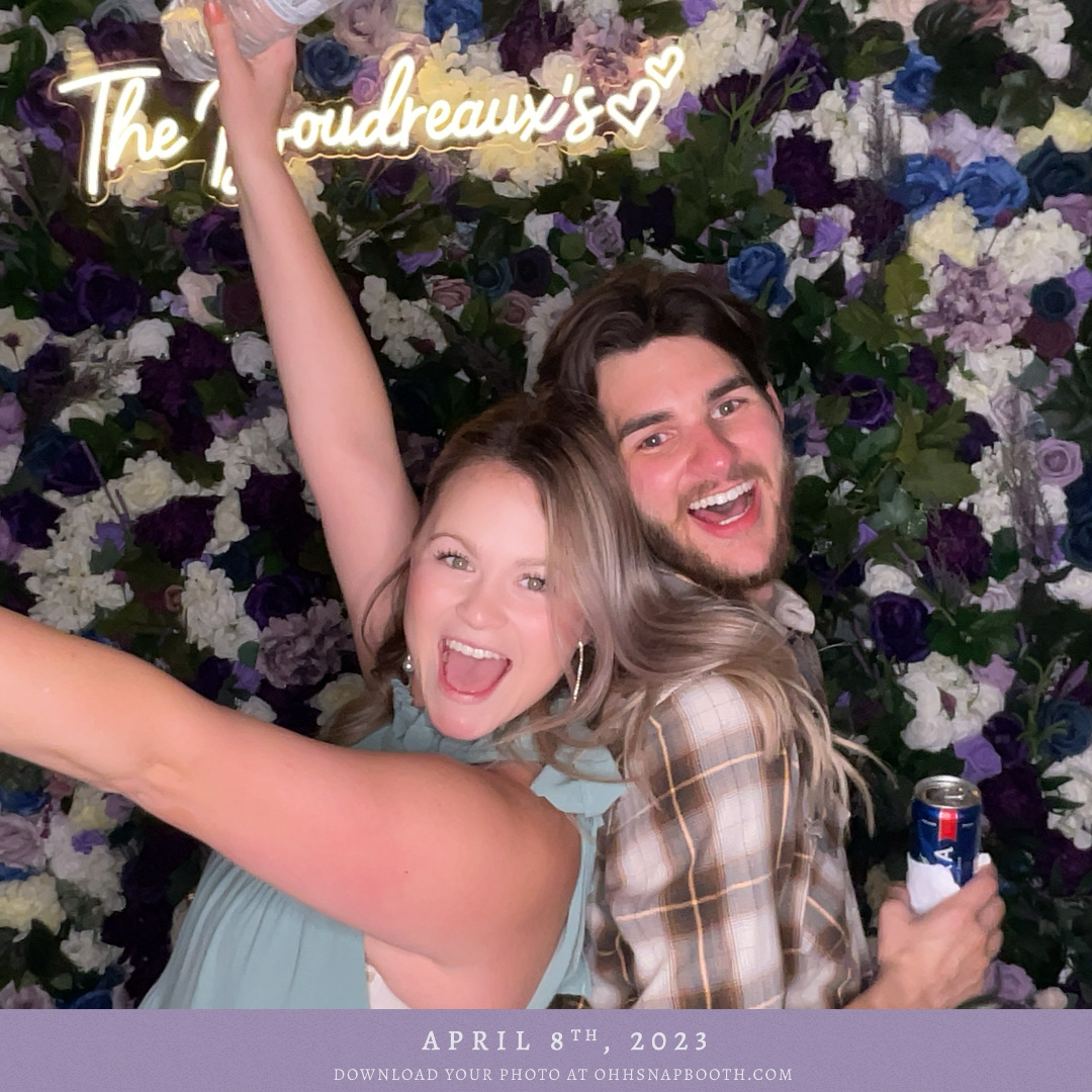 Ohh Snap Social Booth 221 | New Iberia Photo Booth Rental